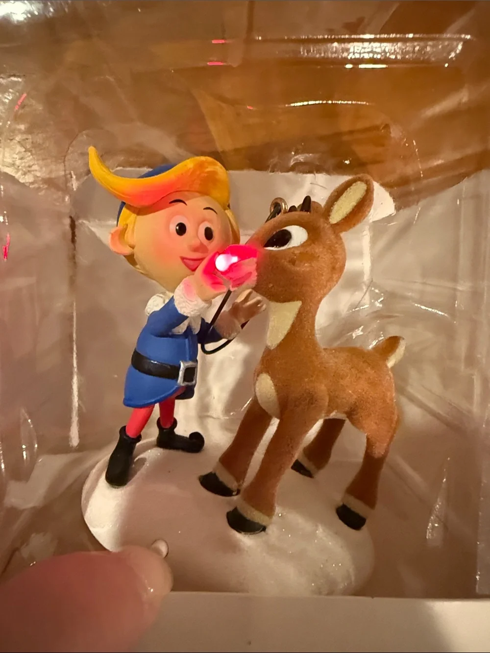 2008 Hallmark A Couple of Misfits Rudolph the Red Nose Reindeer Magic Ornament